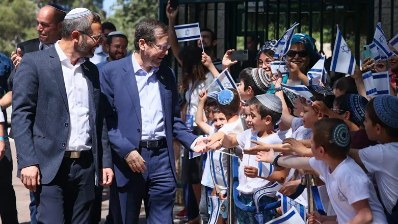 President Herzog visits the Binyamin Region