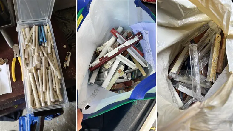 המזוזות שנעקרו