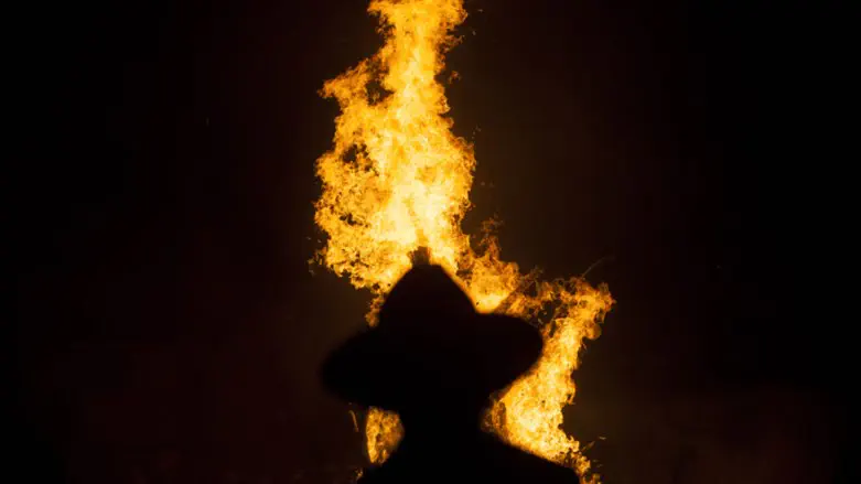 Lag Ba'omer bonfire