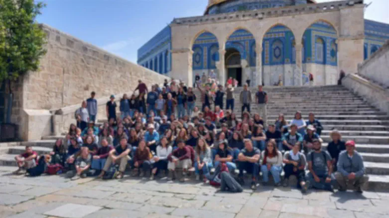 תלמידי התיכון לחינוך סביבתי שדה בוקר בהר הבית