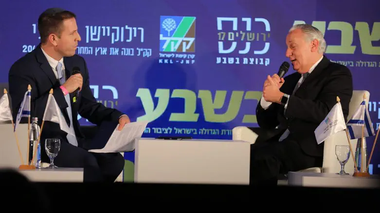Yoni Kempinski (L) and Eric Fingerhut (R)