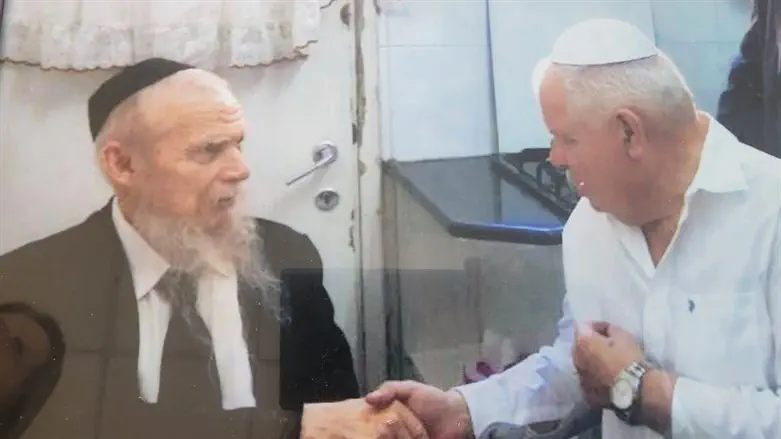 פלוט עם הרב המנוח