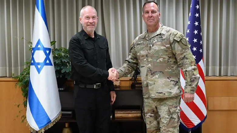 Yoav Gallant Meets with US CENTCOM Commander Gen. Michael Kurilla