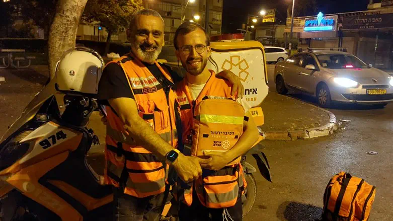 Chaim Avni (l) and Baruch Frid (r)