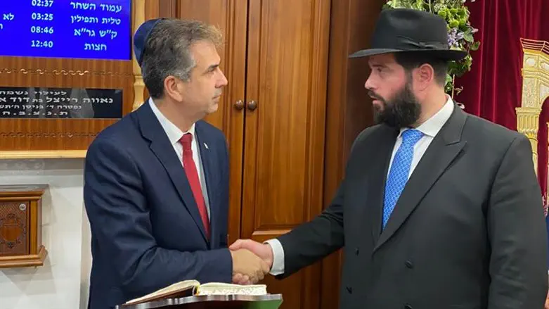 הרב רסקין והשר כהן