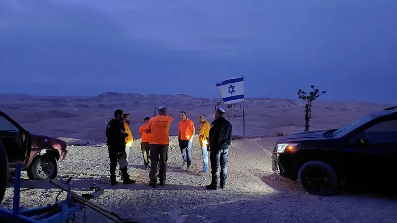 צוותי החילוץ