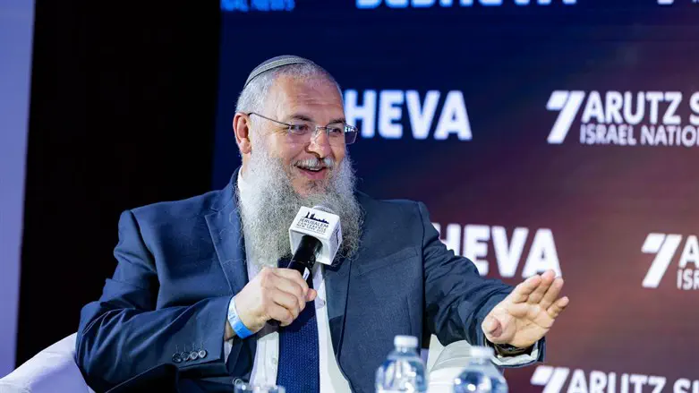 שלמה נאמן