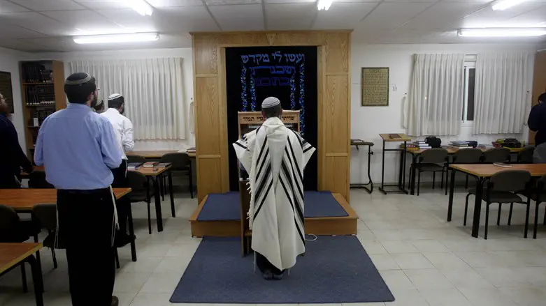 לעילוי נשמתי לא הייתי מתאמץ כל כך להיות שליח ציבור. אילוסטרציה