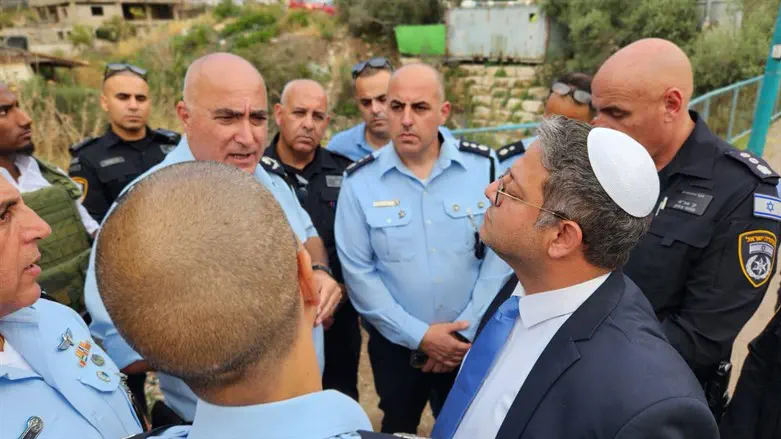 בן גביר בזירת הרצח ביפיע
