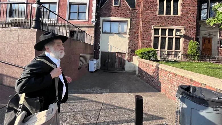 האדריכל החסידי ר' מרדכי מנשה גורליק 