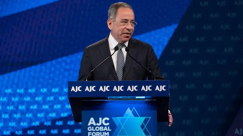 השגריר תום ניידס