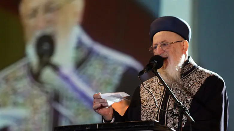 הרב מרדכי אליהו