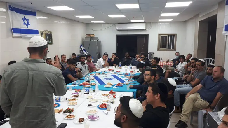 מפגשים ביפו