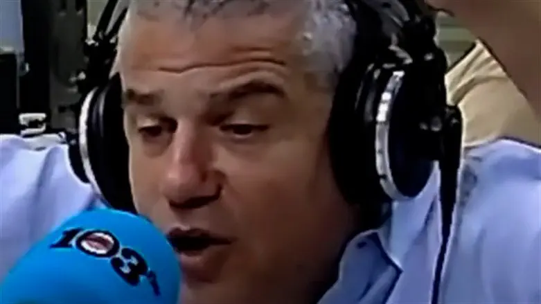 ינון מגל מבקר את טלי גוטליב