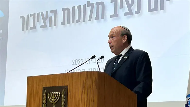 מתניהו אנגלמן
