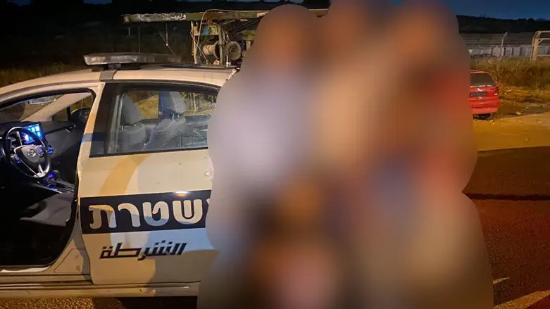 Kidnapped Jewish children on their return to Israeli territory.