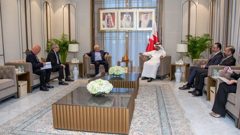 Chaim Katz in Bahrain