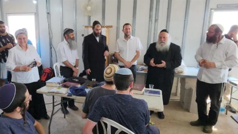 גולדקנופף באביתר
