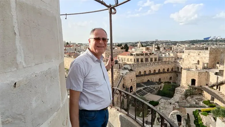 משה הררי, בוגר המדרשייה