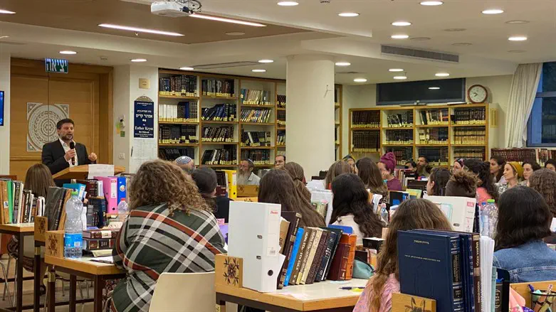 סמוטריץ' במדרשת נשמת