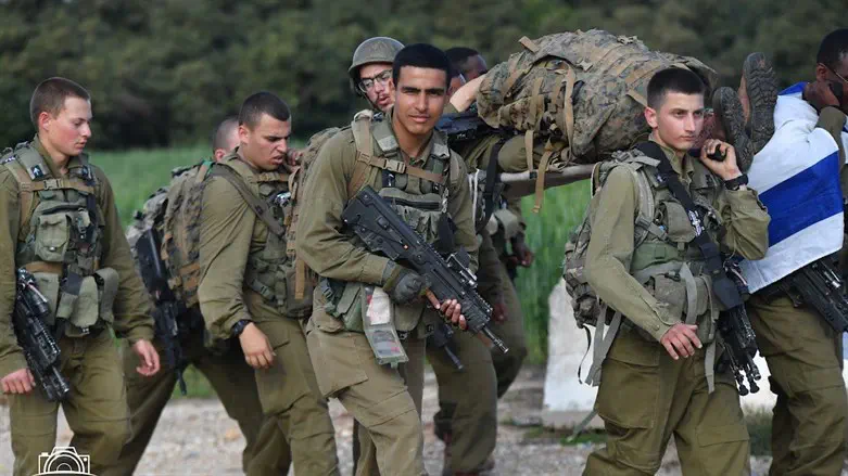 מקס והחברים בקורס