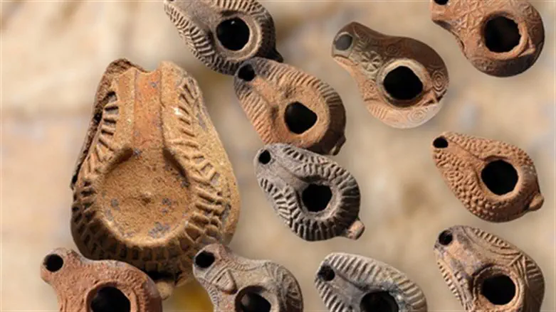 Lamps found at the Arsuf site