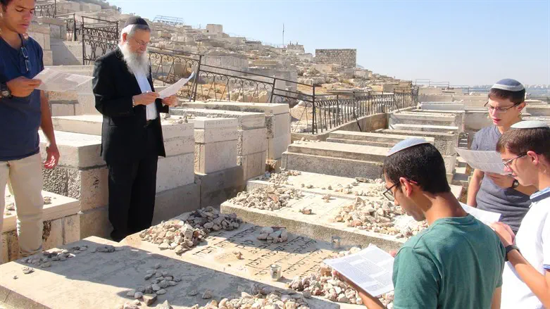 At Rabbi Kook's grave