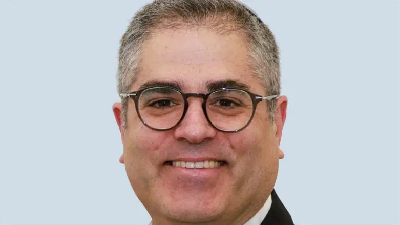 עו"ד יצחק גורדון