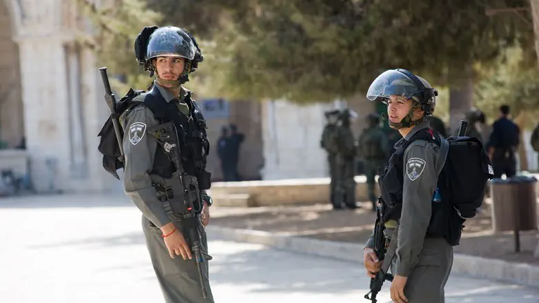 שוטרים על הר הבית