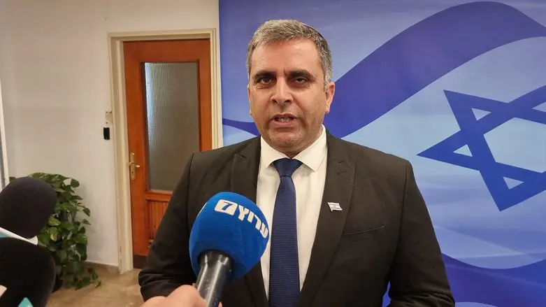 Ministrer Ofir Sofer