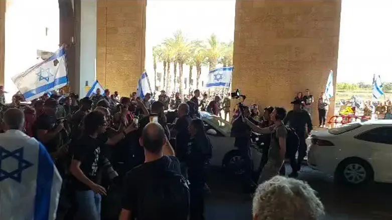 Протест в Бен-Гурионе