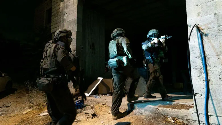 IDF soldiers, Archive