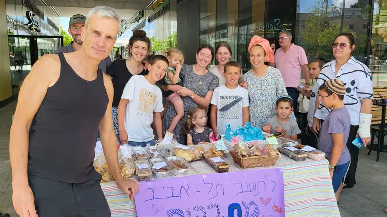 אברי גלעד התרגש מהמחווה של תושבי עלי