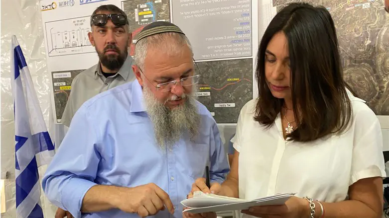 Regev inaugurates new bypass road