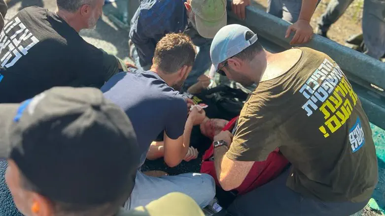 הטיפול בפצועה