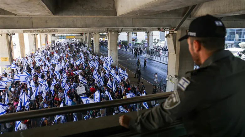 Protests at Ben Gurion airport