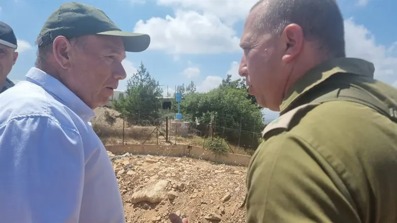 המבקר והמח"ט
