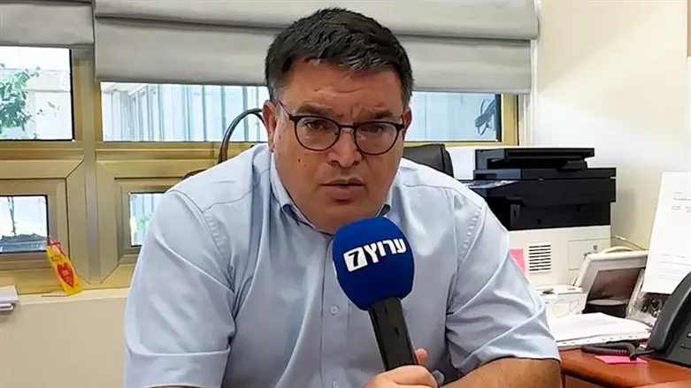 MK Michael Biton