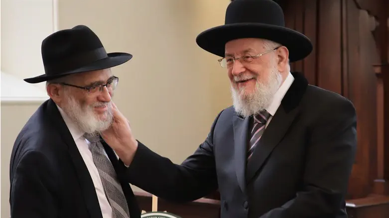 Rabbi Lau with Joseph Gutnick (L), who is funding a renovation of the synagogue.