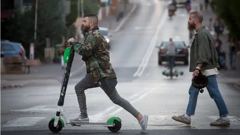 Electric scooter