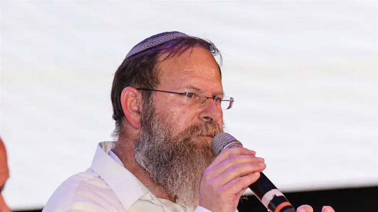 Rabbi Yoel Manovich