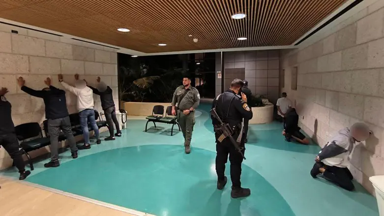 Arrest of the suspects