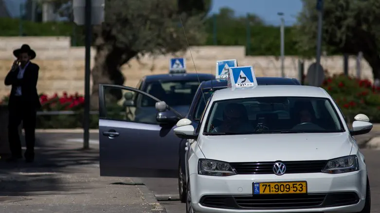 באזורים מסוימים הסך הכולל עלול להגיע ל־11 אלף שקלים. שיעור נהיגה
