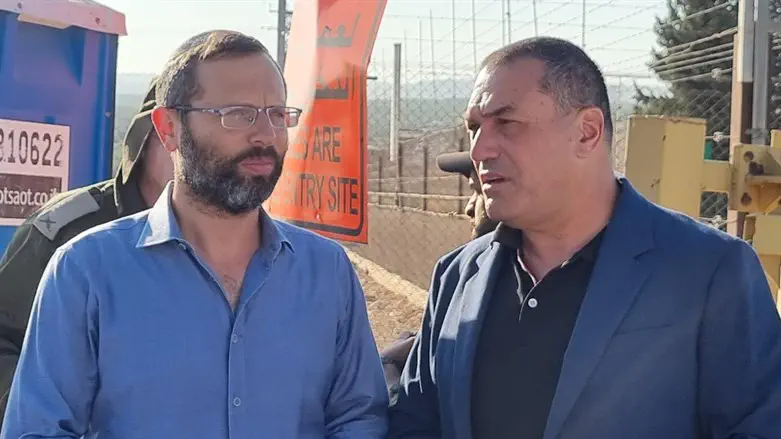 ישראל גנץ ברנתיס