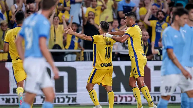 ביטון חוגג את שער היתרון הערב