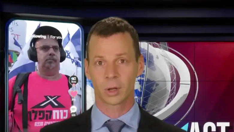 הכפיל של עמית סגל