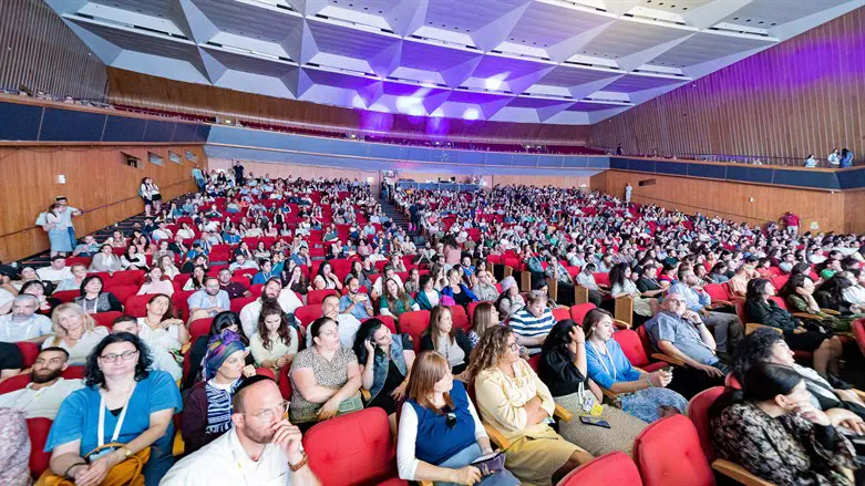 משתתפי כנס עת לאהוב
