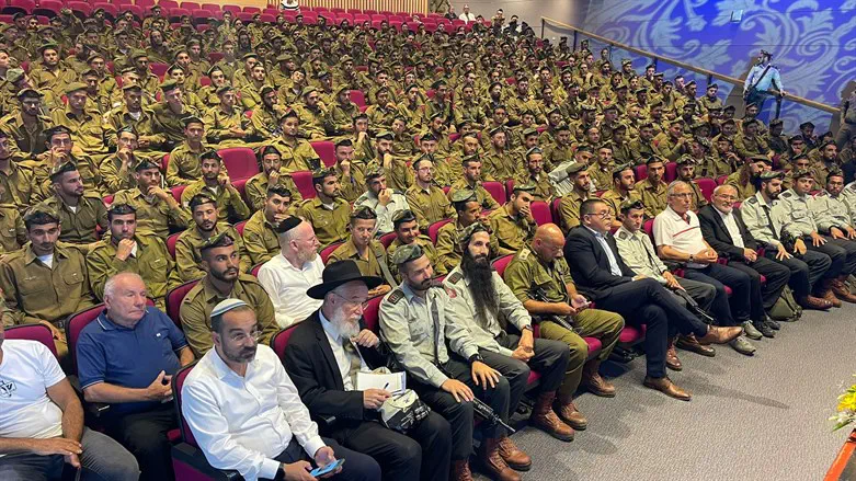 ערב ההנצחה לנופלים
