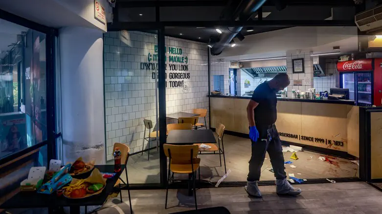 Scene of the Maaleh Adumim terror attack