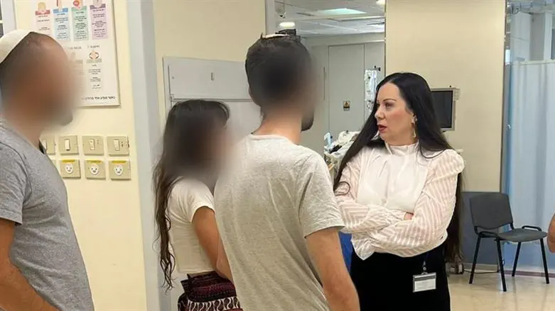 חברת הכנסת גוטליב בבית החולים